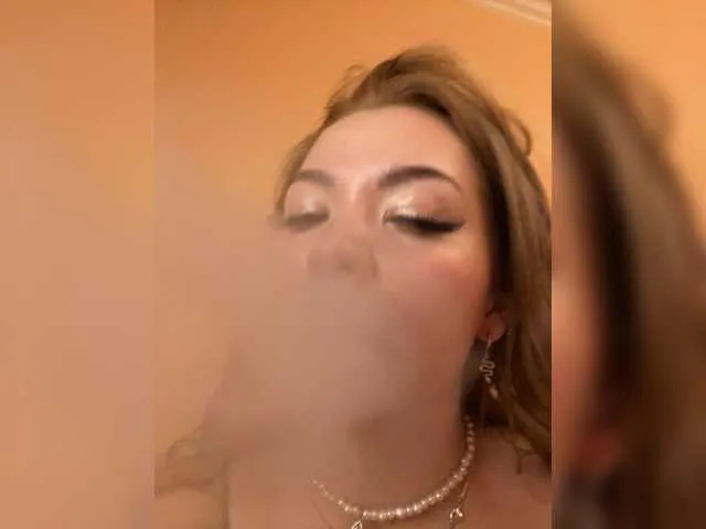 Lumarose on BongaCams