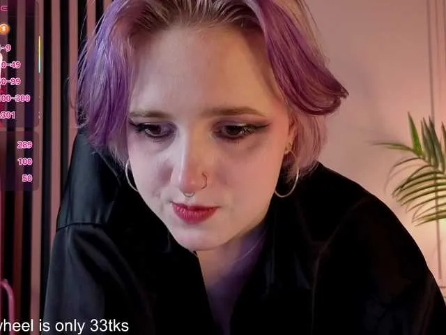 Offline luna-son on BongaCams