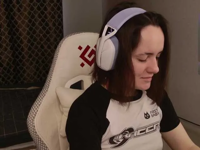 Freechat LunaL0ve on BongaCams