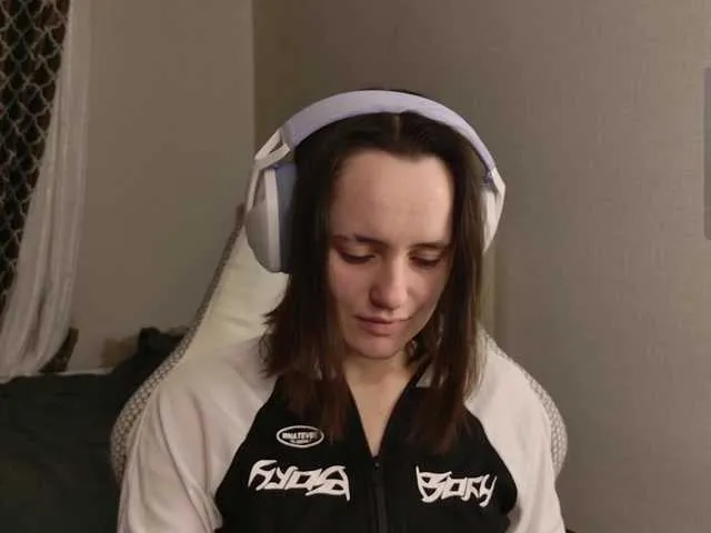 Freechat LunaL0ve on BongaCams