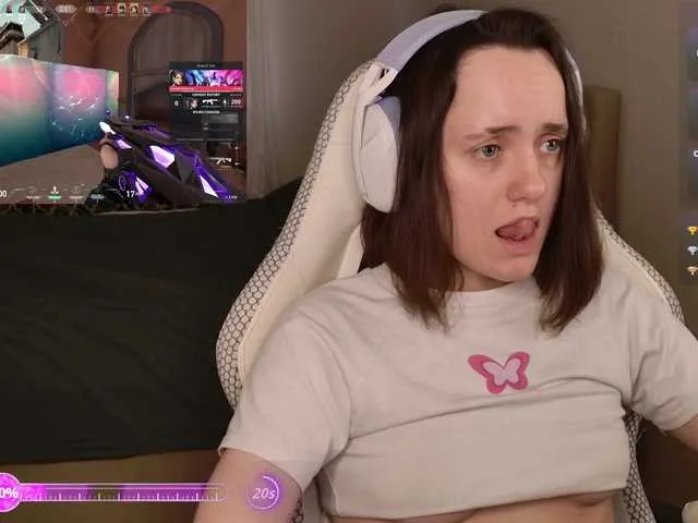 Freechat LunaL0ve on BongaCams