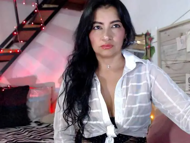 Freechat lunasky83 on BongaCams