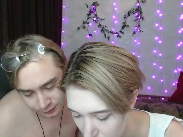 Offline lust444money on BongaCams