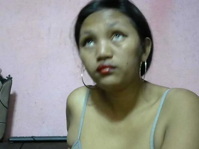 Offline Lutricia on BongaCams