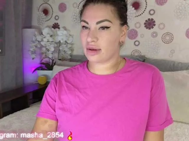 Offline Madelynn on BongaCams