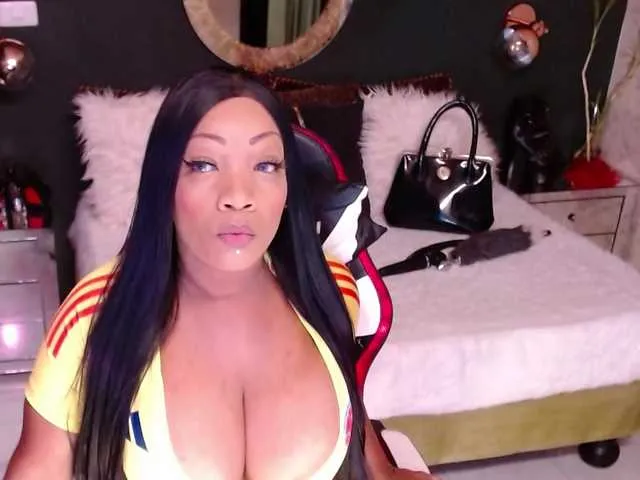 Offline MadikeyHappy on BongaCams