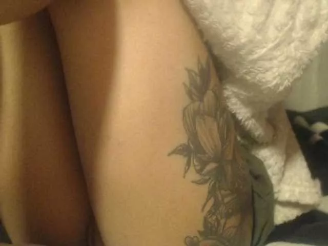 Offline MadissonRousse on BongaCams