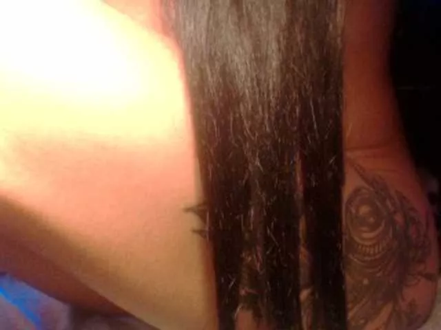 Offline MadissonRousse on BongaCams