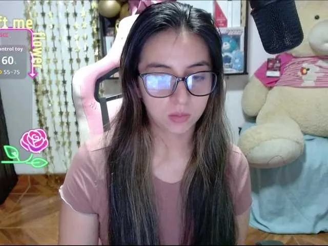 Offline Maggie-Fox on BongaCams