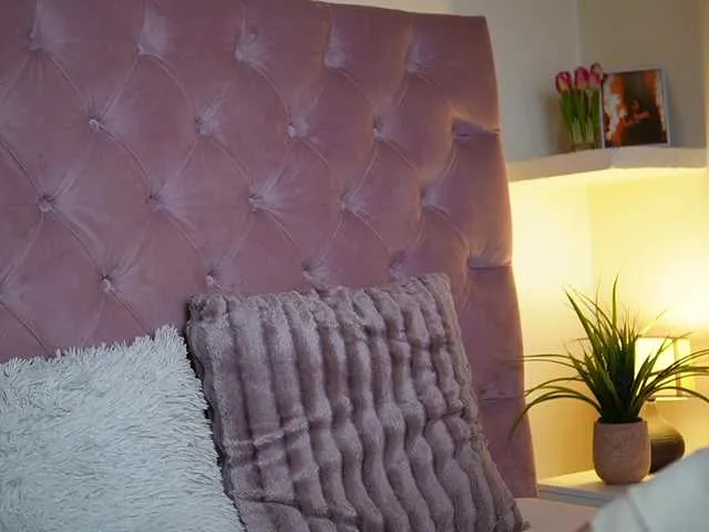 Offline MaiaMini on BongaCams