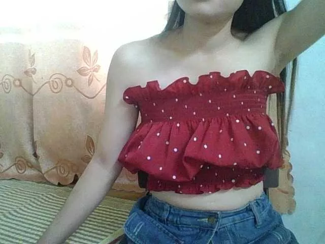 Offline mama99love on BongaCams