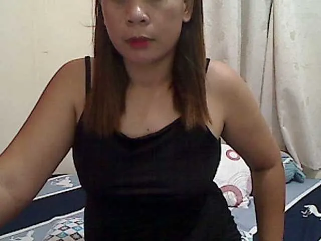 mamajhaxx01 on BongaCams