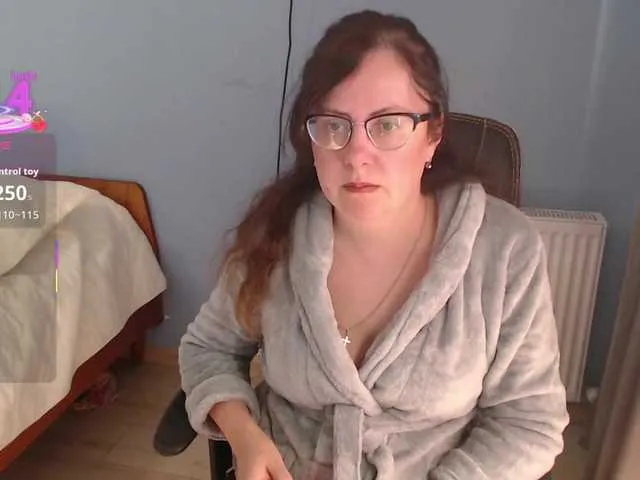 Offline mandarinka28 on BongaCams