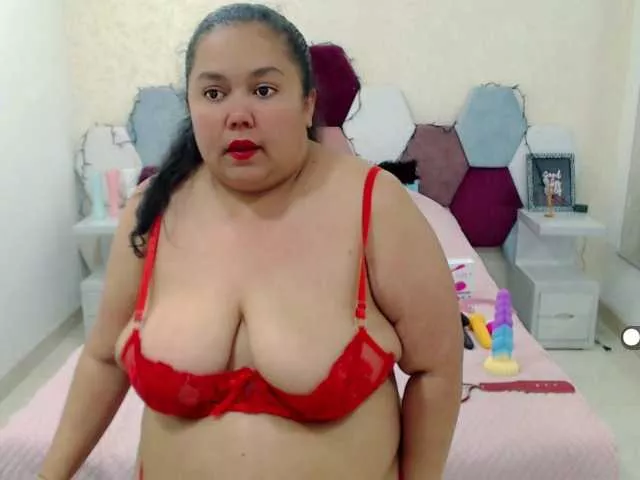 Offline marianabbw on BongaCams