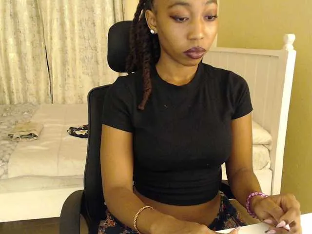 Offline Mariewana on BongaCams