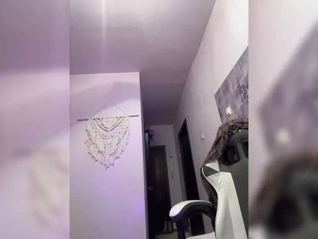 Offline MarinaFit on BongaCams