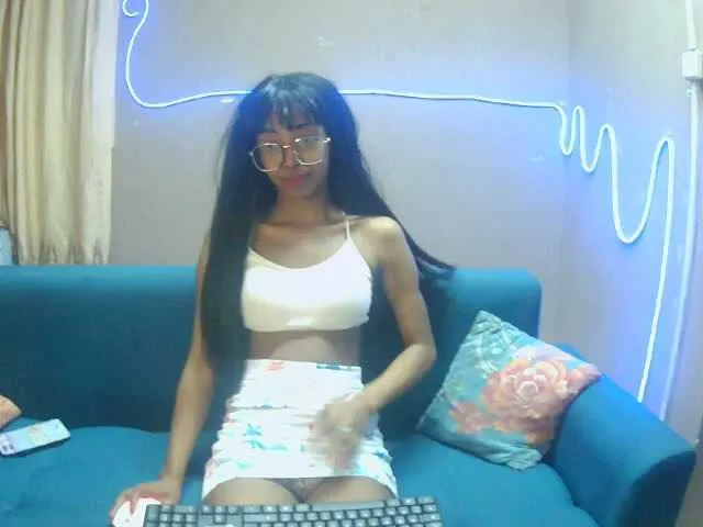 Offline Marinahgrey on BongaCams