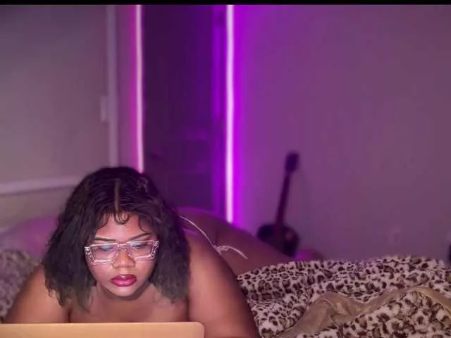 Offline Marinaismad on BongaCams