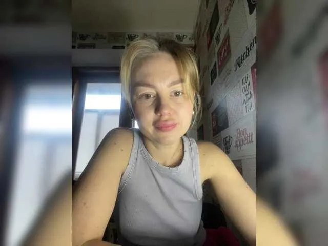 Offline MartaLuna on BongaCams