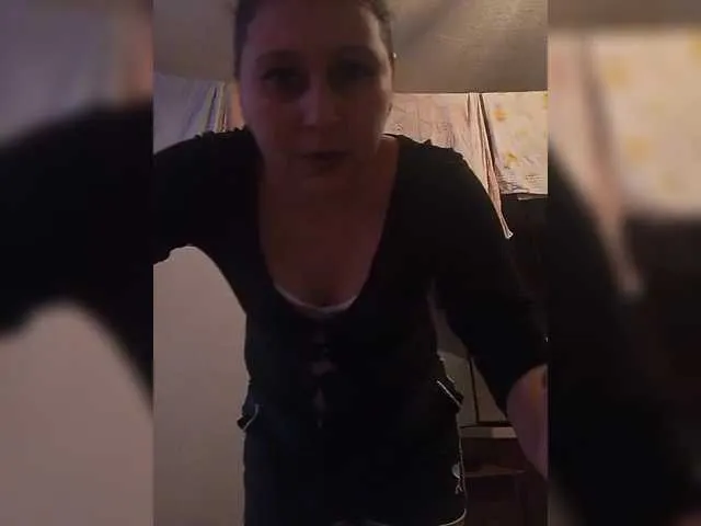 Offline MaryHopkins on BongaCams