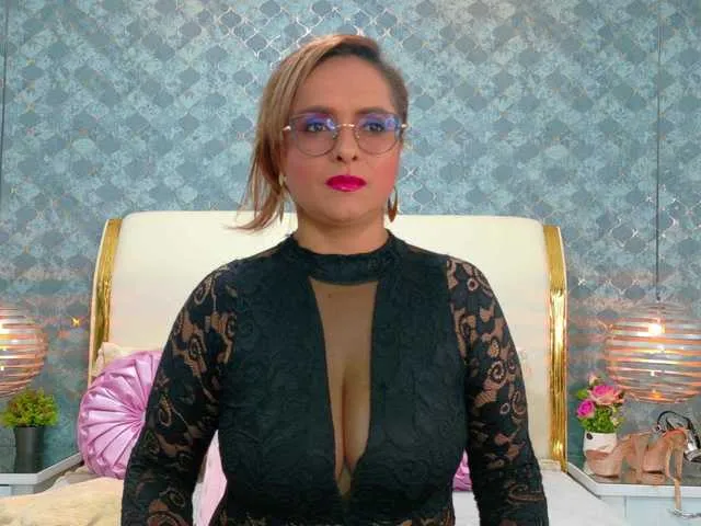 Offline MarylinsVega on BongaCams