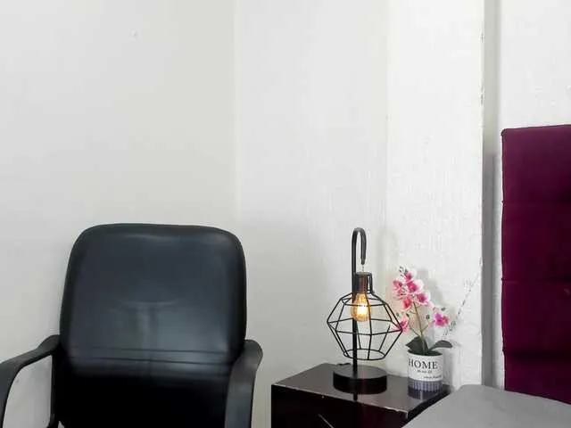 Offline MashaPink on BongaCams