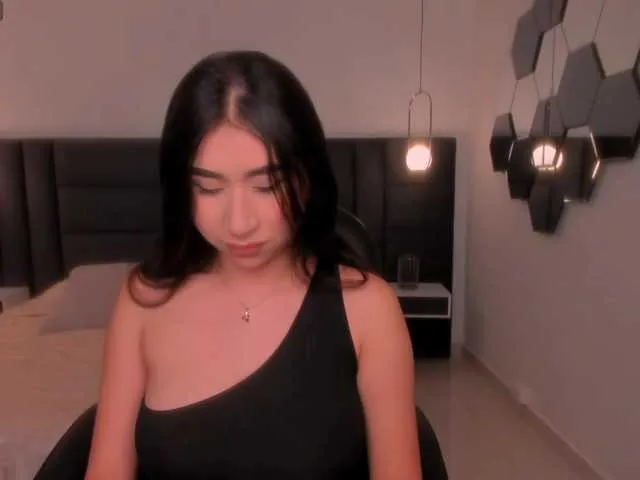 Offline MayaMoretti on BongaCams