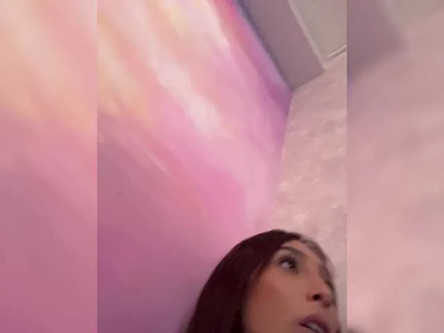 Offline Megan-Holly on BongaCams