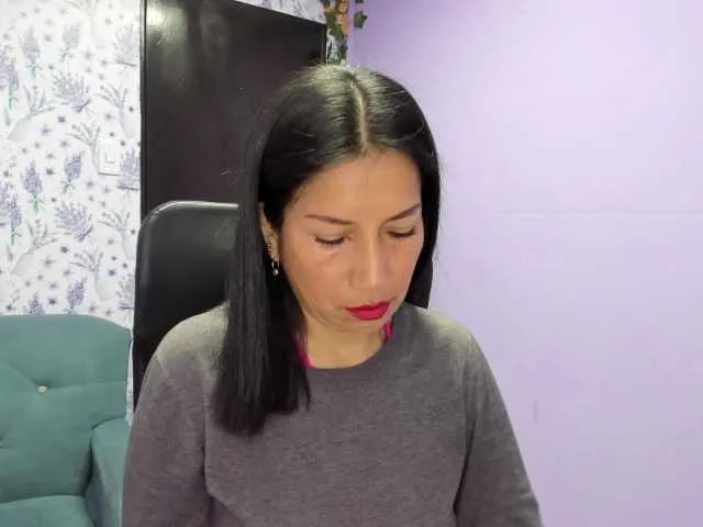 Freechat MeganCollinss on BongaCams