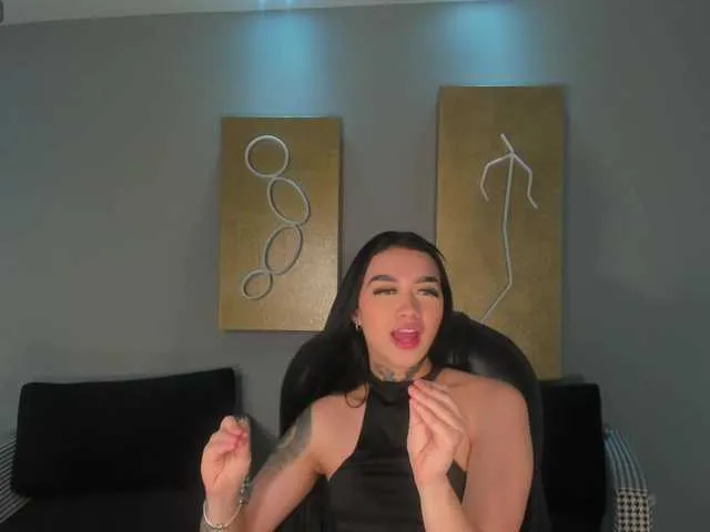 Freechat MeganCross on BongaCams