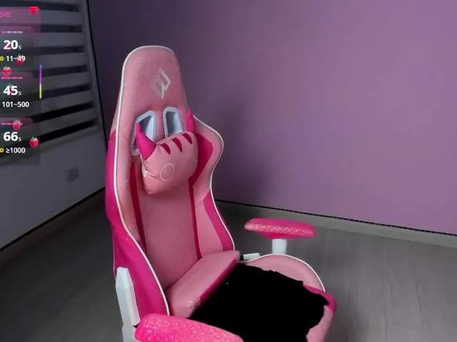 Offline megankitty999 on BongaCams