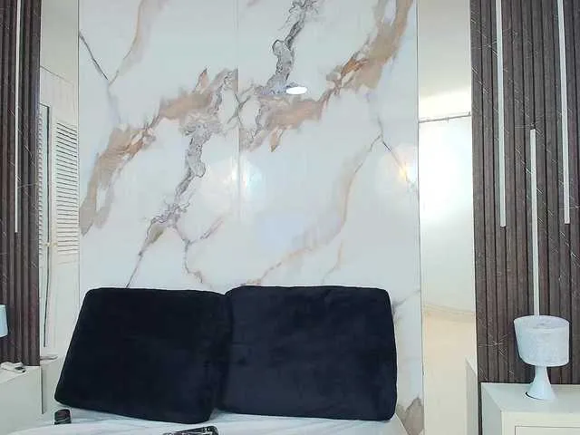 Offline MelaniePatton on BongaCams