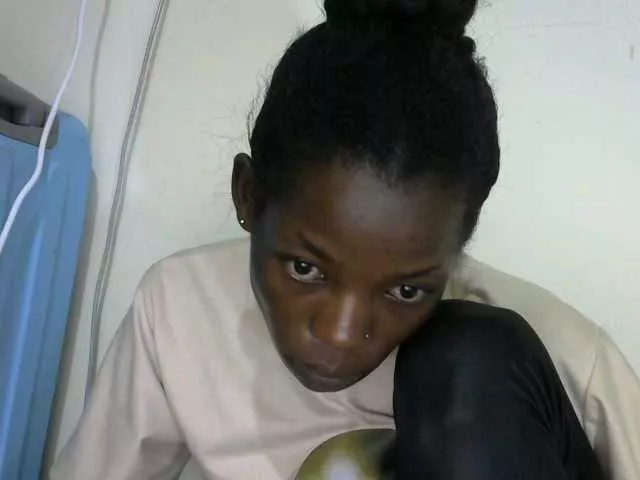 Offline Melizza on BongaCams