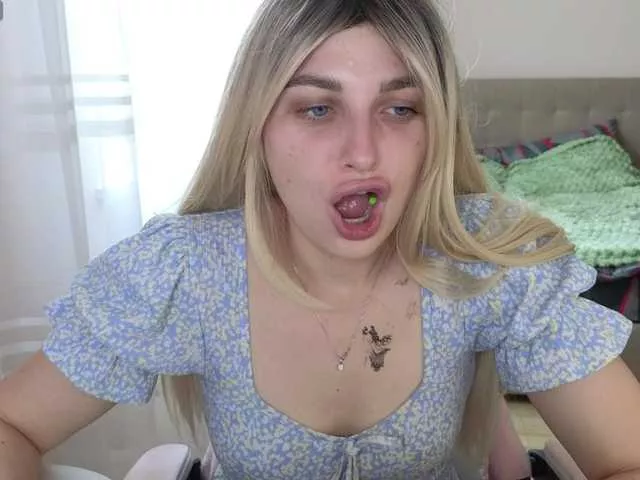 Offline MellicaX on BongaCams