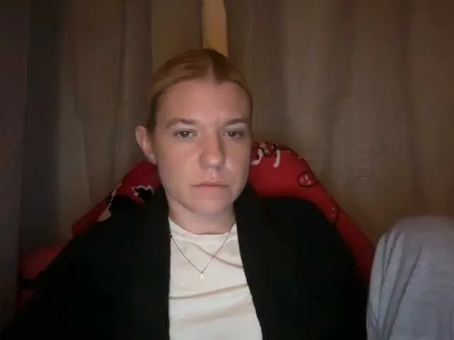 Offline mermaidlexi on BongaCams