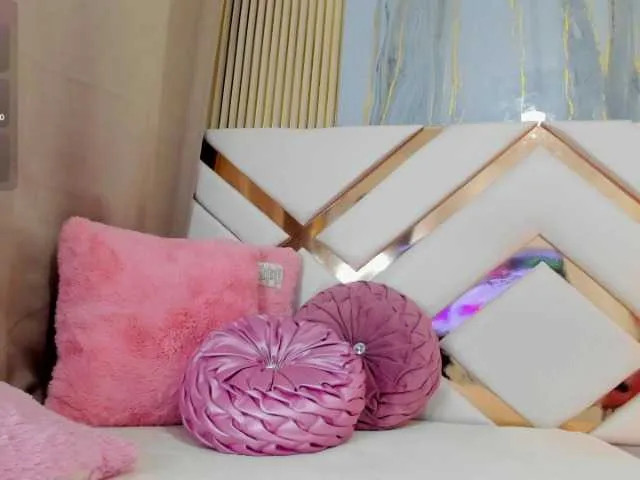 MhiaBella on BongaCams