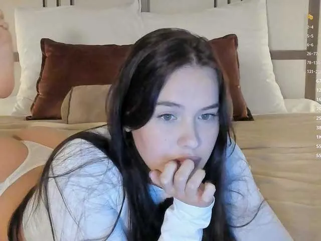 Offline Mia-mit on BongaCams