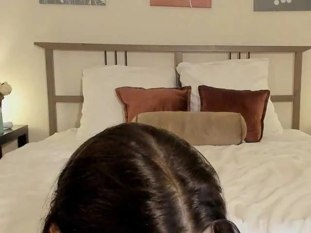 Offline Mia-mit on BongaCams