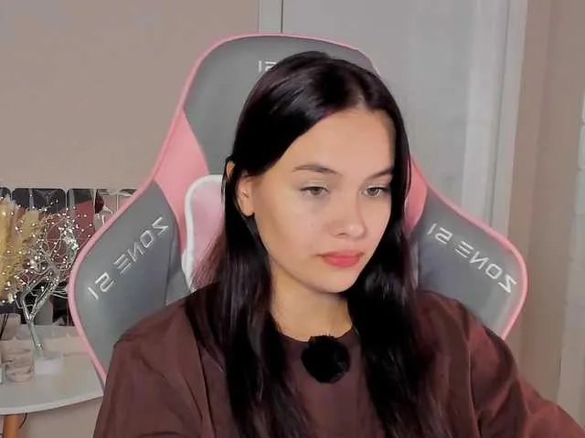 Offline Mia-mit on BongaCams