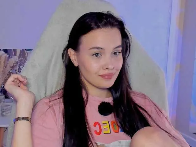 Offline Mia-mit on BongaCams