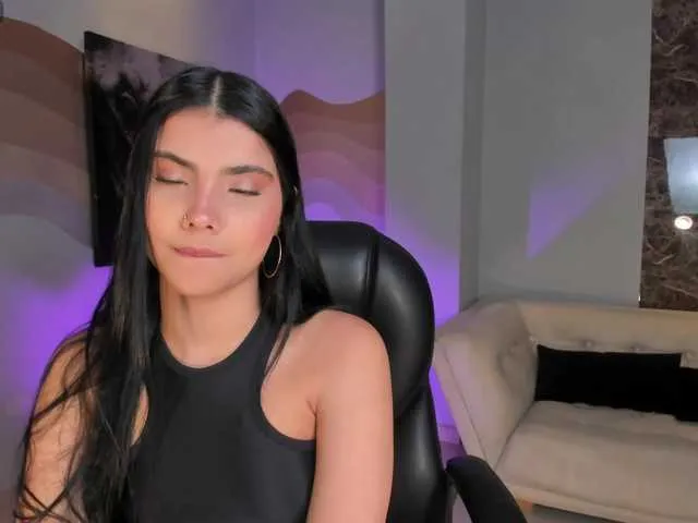 Offline MiaLaurence on BongaCams