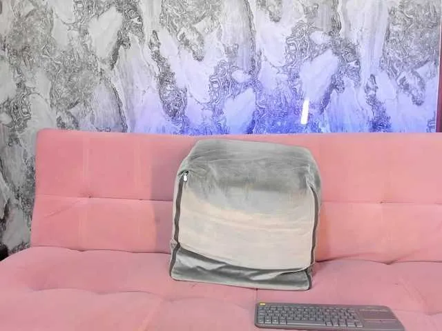 MiiaaCollinss on BongaCams 