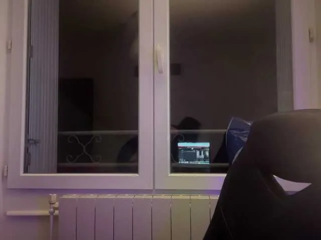 Offline Minettesexy24 on BongaCams