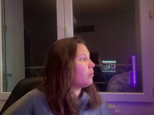 Offline Minettesexy24 on BongaCams