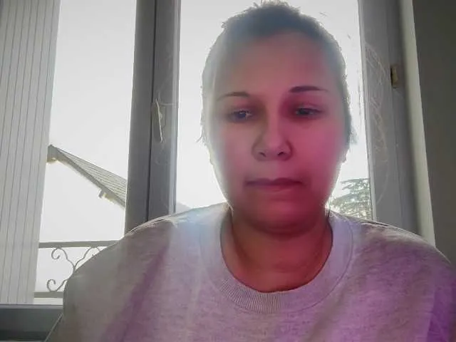 Offline Minettesexy24 on BongaCams