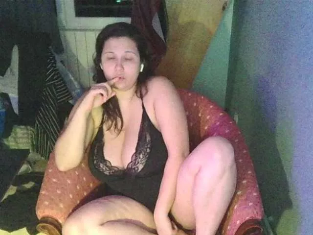 Offline Minettesexy24 on BongaCams