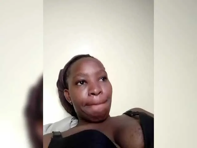 Offline Minlavine on BongaCams