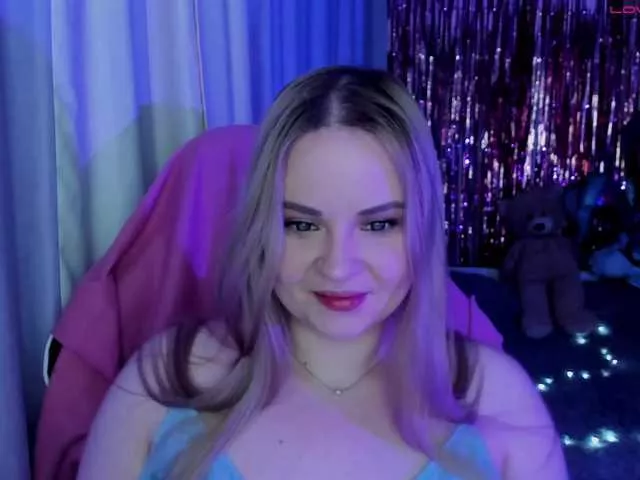 Offline MishaLips on BongaCams