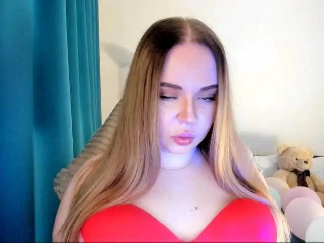 Offline MishaLips on BongaCams