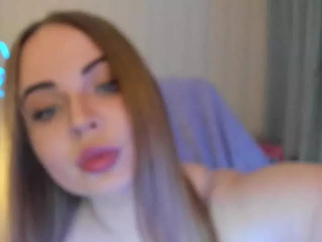 Offline MishaLips on BongaCams